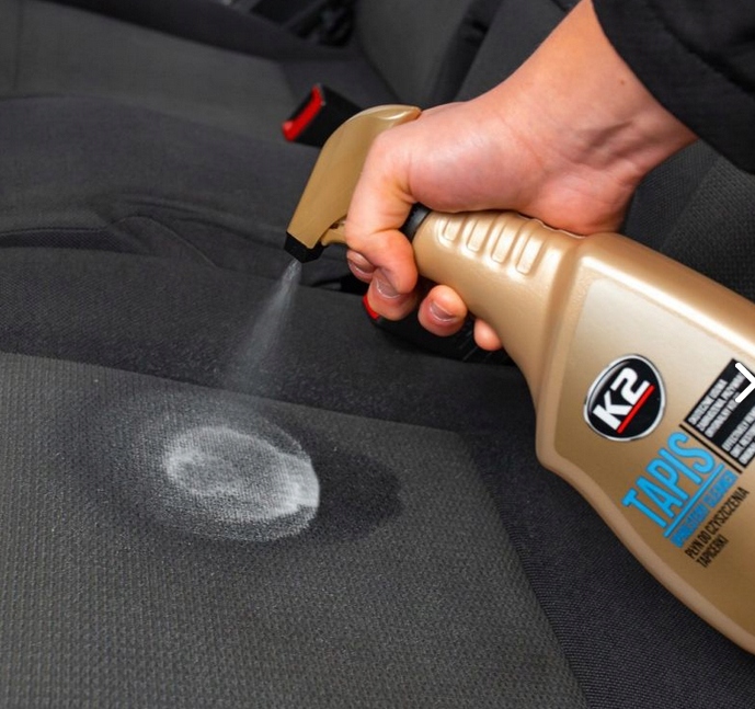 Środek spray do czyszczenia tapicerki K2 Tapis atomizer 750 ml pianka kanap