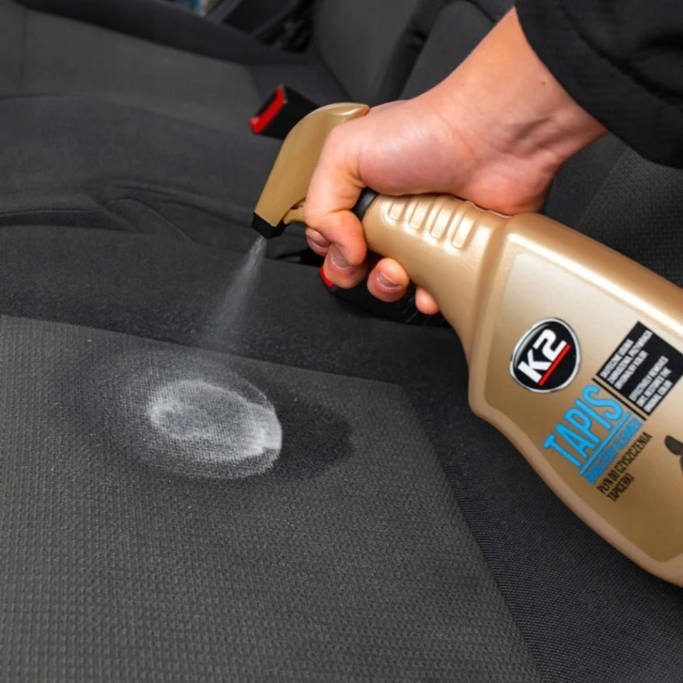 Środek spray do czyszczenia tapicerki K2 Tapis atomizer 750 ml pianka kanap