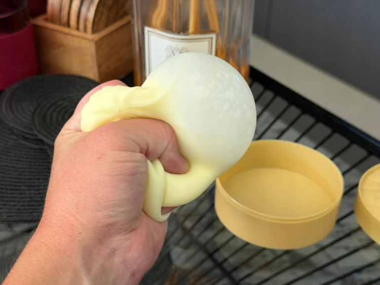 Gniotek PIERÓG dumpling biały BAO pierożek antystresowy SQUISHY bułeczka 12 sztuk